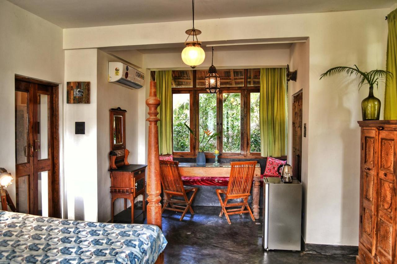 Jardin D'ulysse & Hard Rock Bed & Breakfast Morjim